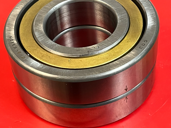 0346000 - дуплекс - сдвоенные, наружные кольца обращены друг к другу узкими торцами, угол контакта 26°