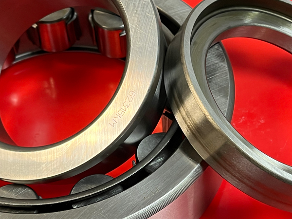 0062000 - однорядные с однобортовым внутренним кольцом и фасонным упорным кольцом